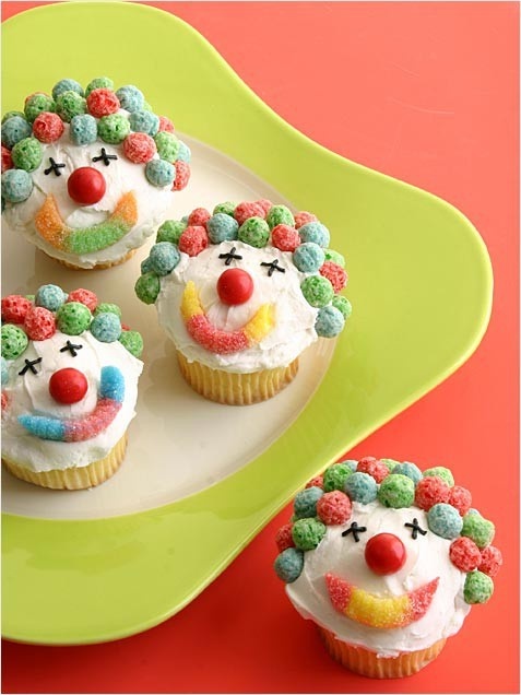 clown cupcakes