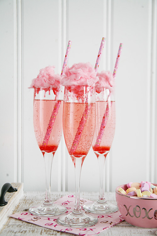 Cotton Candy Champagne cocktail recipe for Valentine's Day