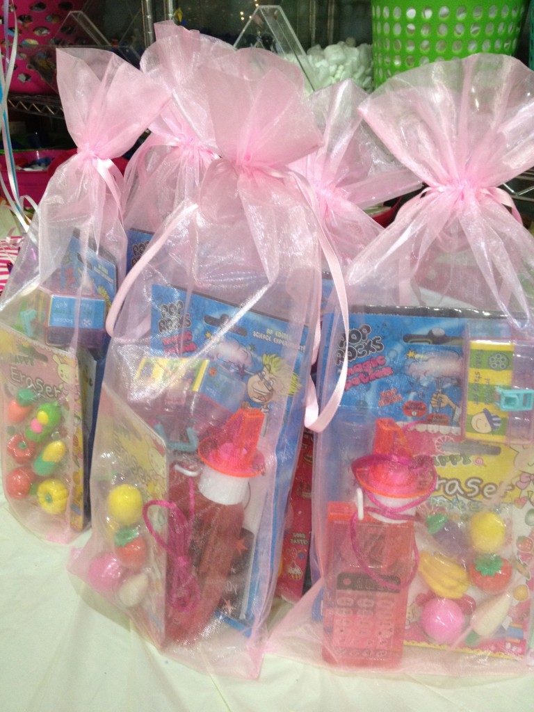 birthday-party-goodie-bags-made-to-order-savvy-sassy-moms