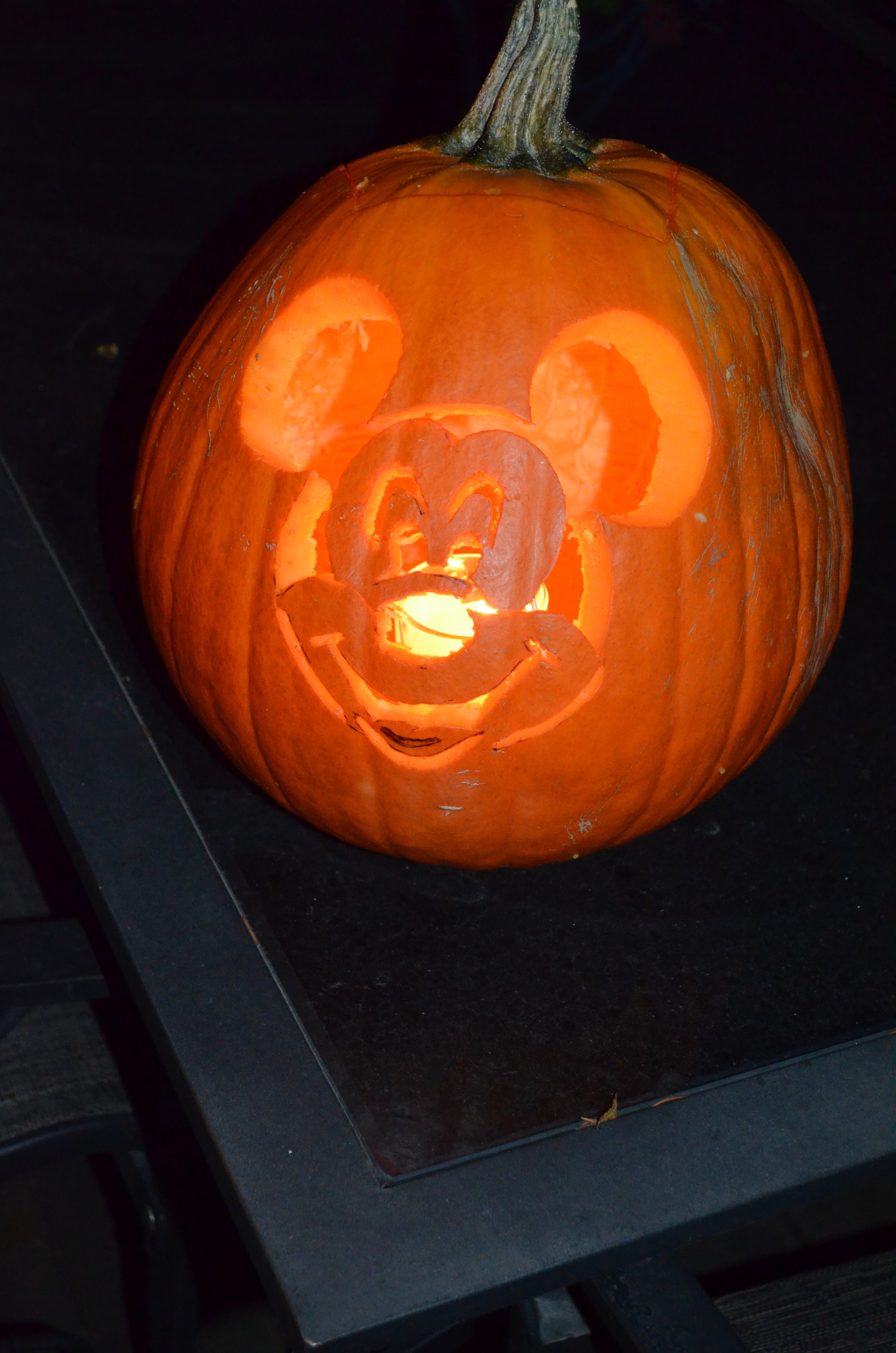 Mickey Mouse pumpkin stencil Savvy Sassy Moms