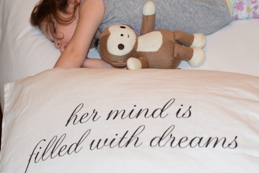 Tips for a successful transition from a crib to a bed Savvy Sassy Moms